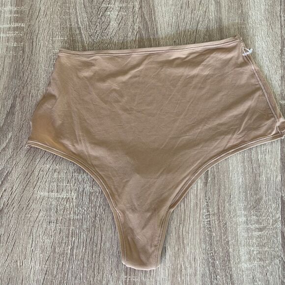 (2) NEW skims panties bundle cream L,M - Picture 9 of 11